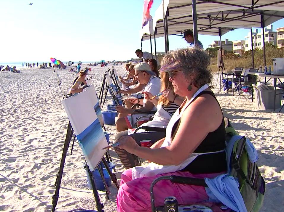 Creativity on the Coast: Join an Art Class at the Beach